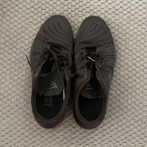 Womens Nike Free TR 6